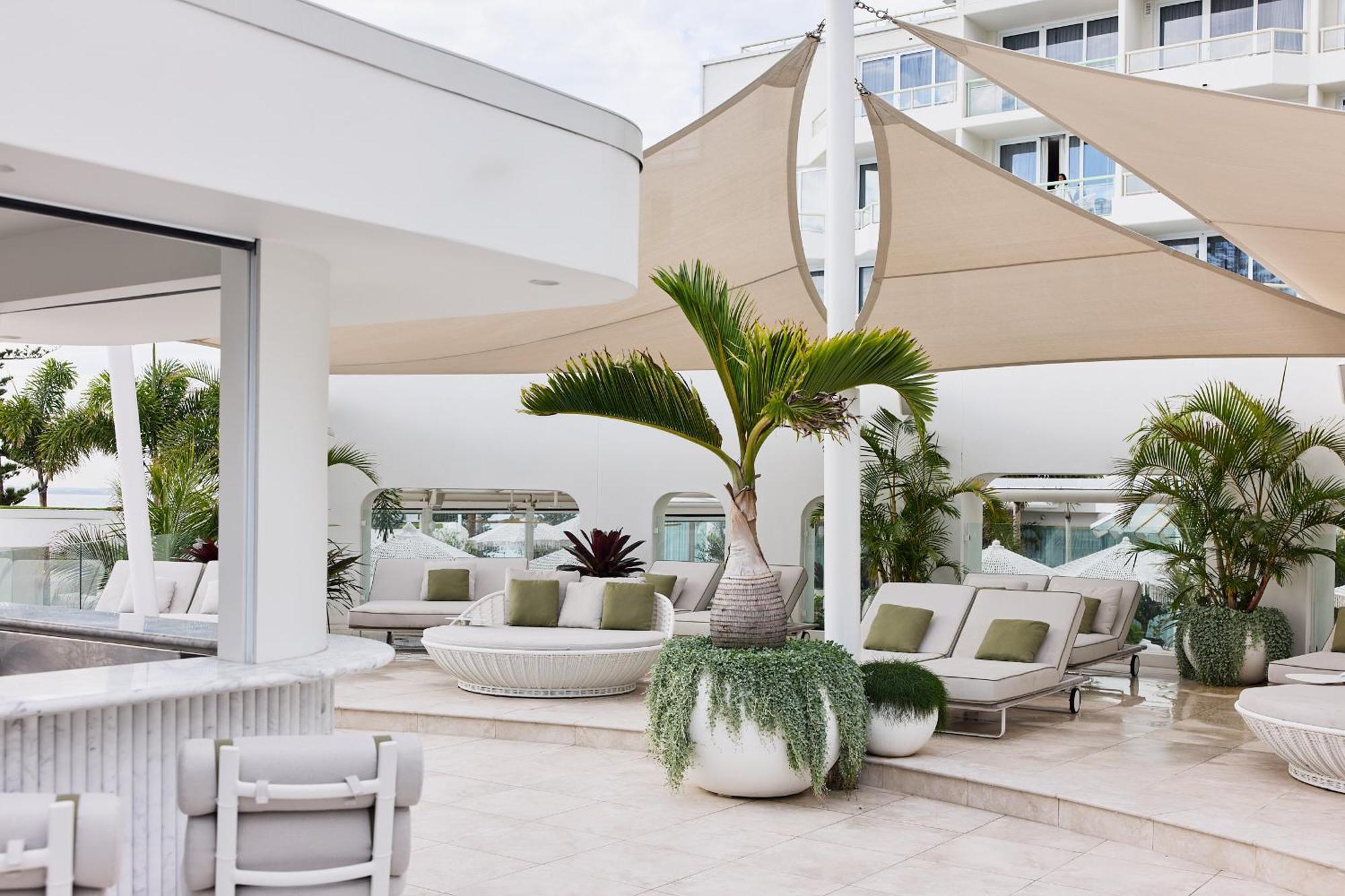 Novotel Sydney Brighton Beach Exteriör bild